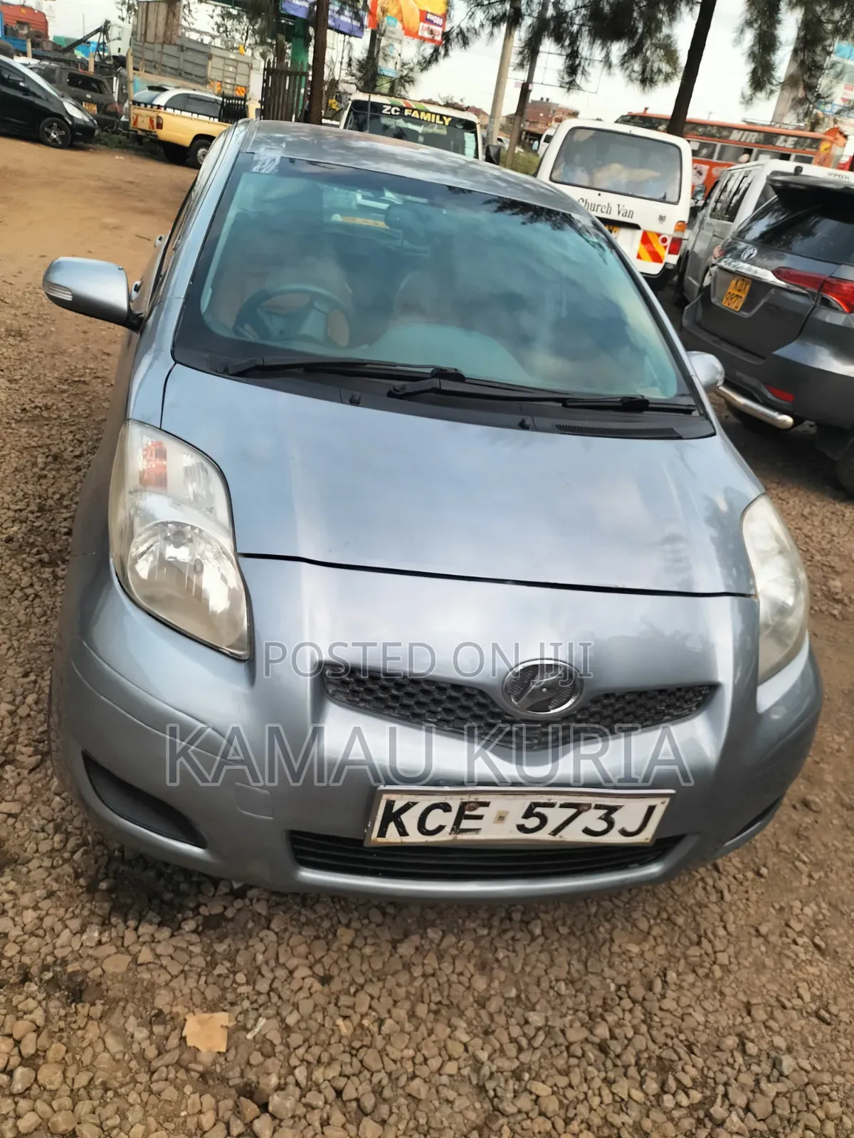 Toyota Vitz 2008 Silver