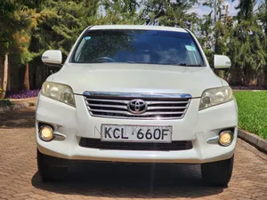 Toyota Vanguard 2012 Pearl