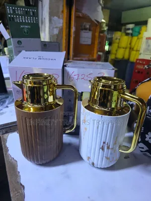 Tea Set 1 LTR Flask With 6 Mugs