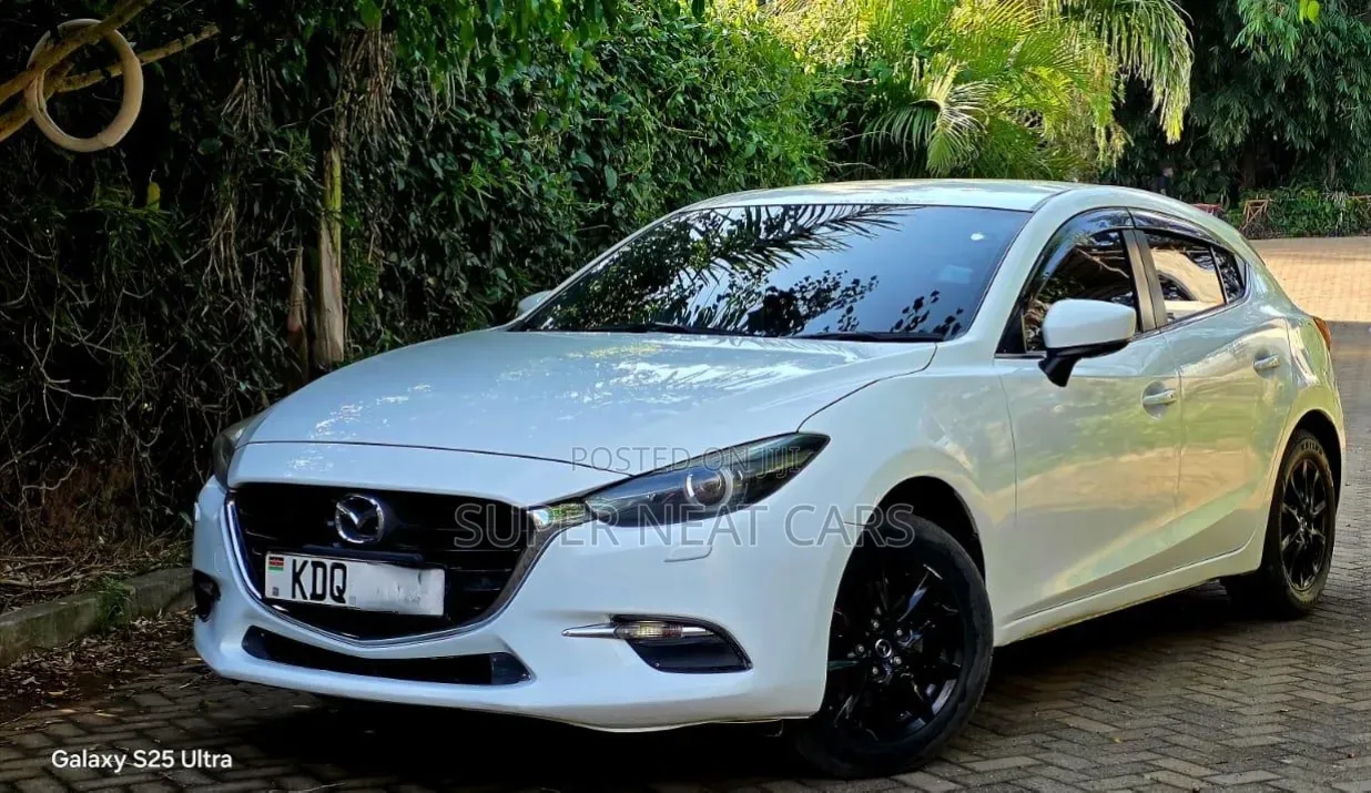 Mazda Axela 2017 White