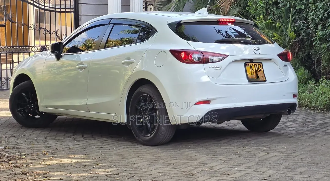 Mazda Axela 2017 White
