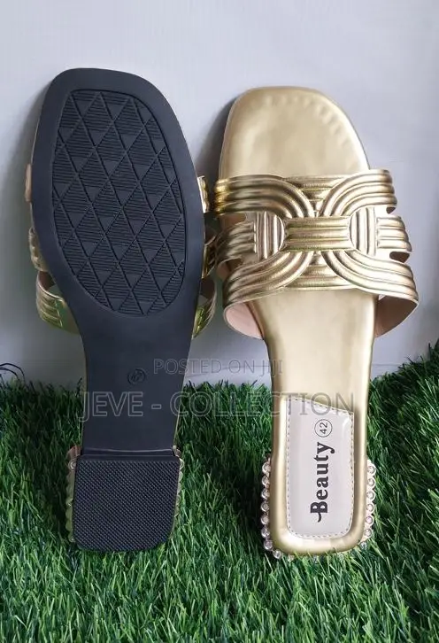 Ladies Slides Sandals – Comfortable Flat Slip-on Summer Slippers
