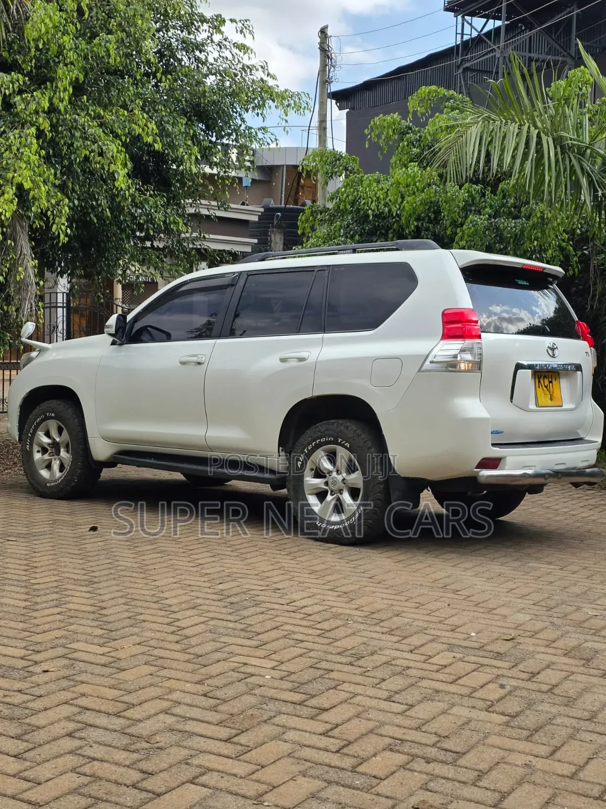 Toyota Land Cruiser Prado 2.7 i 2010 White