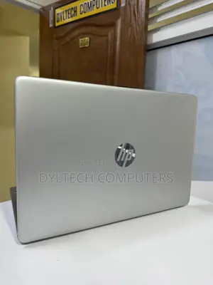 Laptop HP 15-dy1031wm 16GB Intel Core i7 SSD 512GB