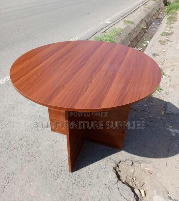 Round Boardroom Table in Nairobi – Modern Conference Table Design