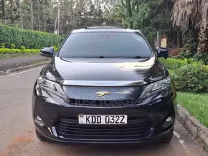 Toyota Harrier 2.0 4WD 2015 Black