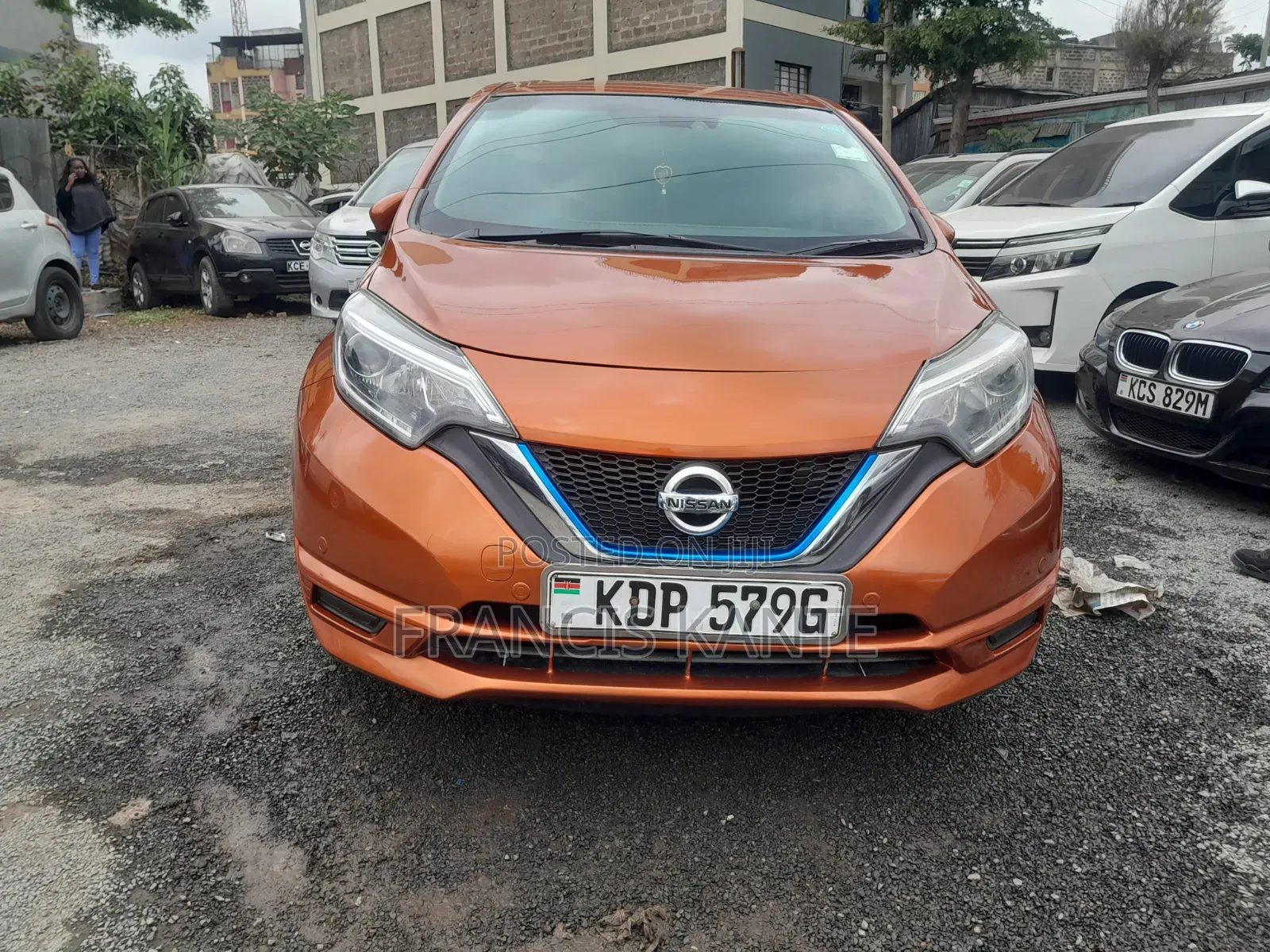 Nissan Note 2015 Gold