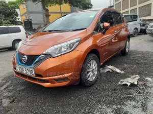 Nissan Note 2015 Gold