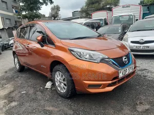 Nissan Note 2015 Gold