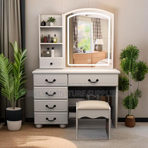 Modern Dressing Table in Nairobi – Stylish Bedroom Vanity