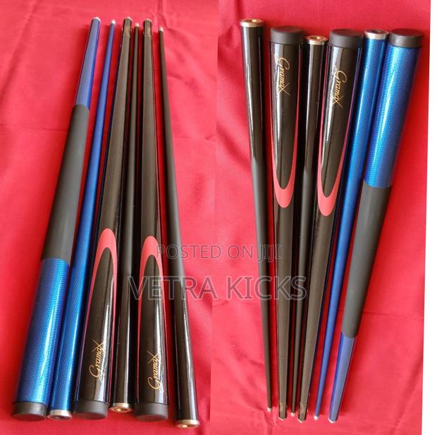 Blue Detachable Cue Stick | Pro Billiard Accessory