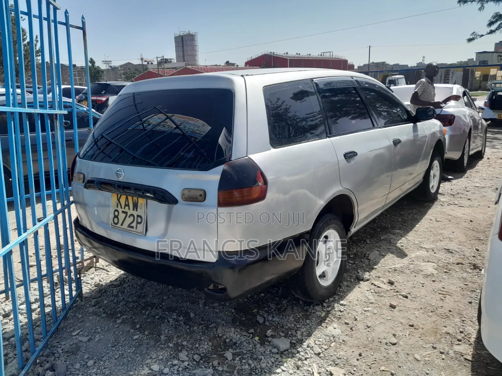 Nissan Advan 2003 Silver