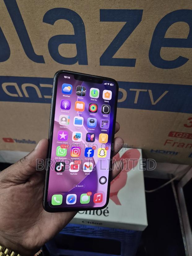 Apple iPhone 11 Pro Max 64 GB Green - thumbnail 2