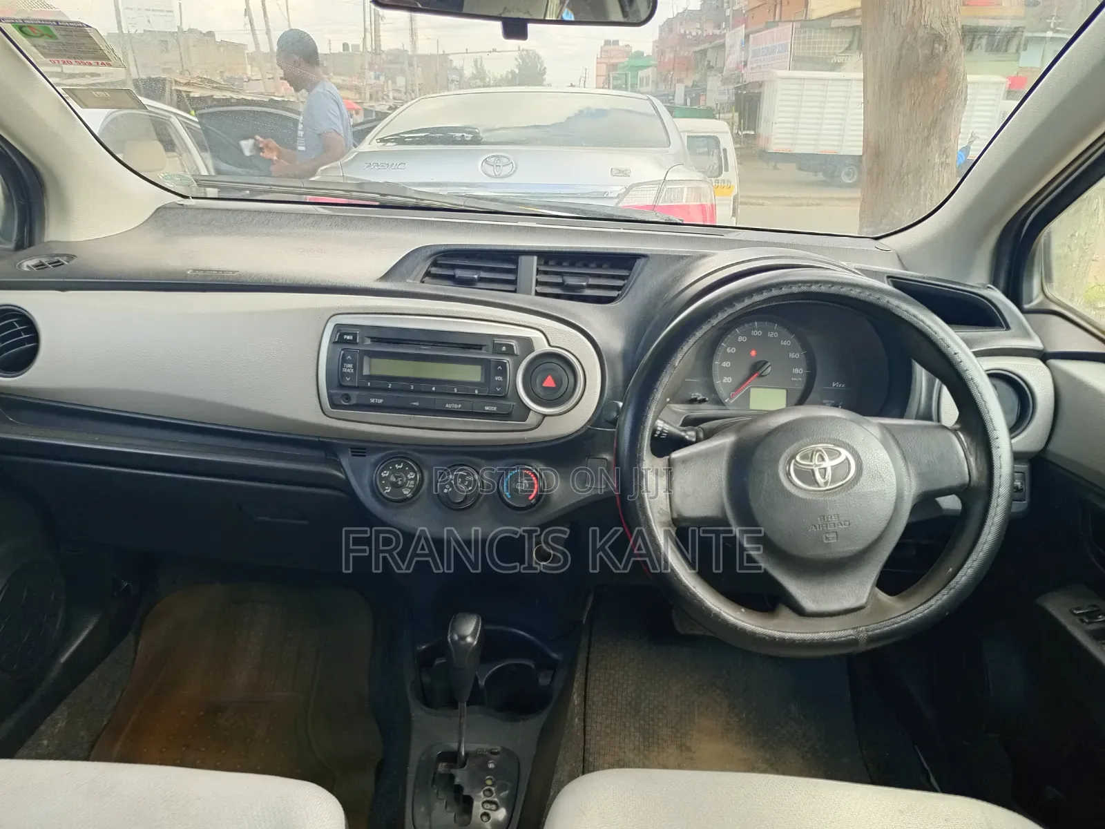 Toyota Vitz 2012 White