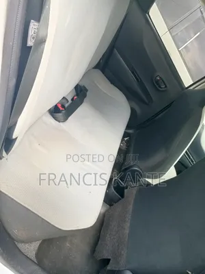 Toyota Vitz 2012 White