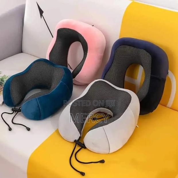 Neck Pillow Pocket Holder - main view