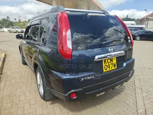 Nissan X-Trail 2.0 Petrol XE 2012 Gray