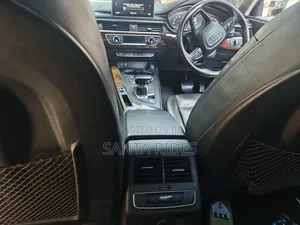 Audi A4 2.0T Premium FWD FrontTrak 2016 Black