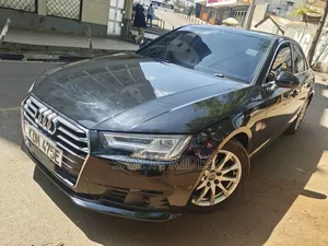 Audi A4 2.0T Premium FWD FrontTrak 2016 Black