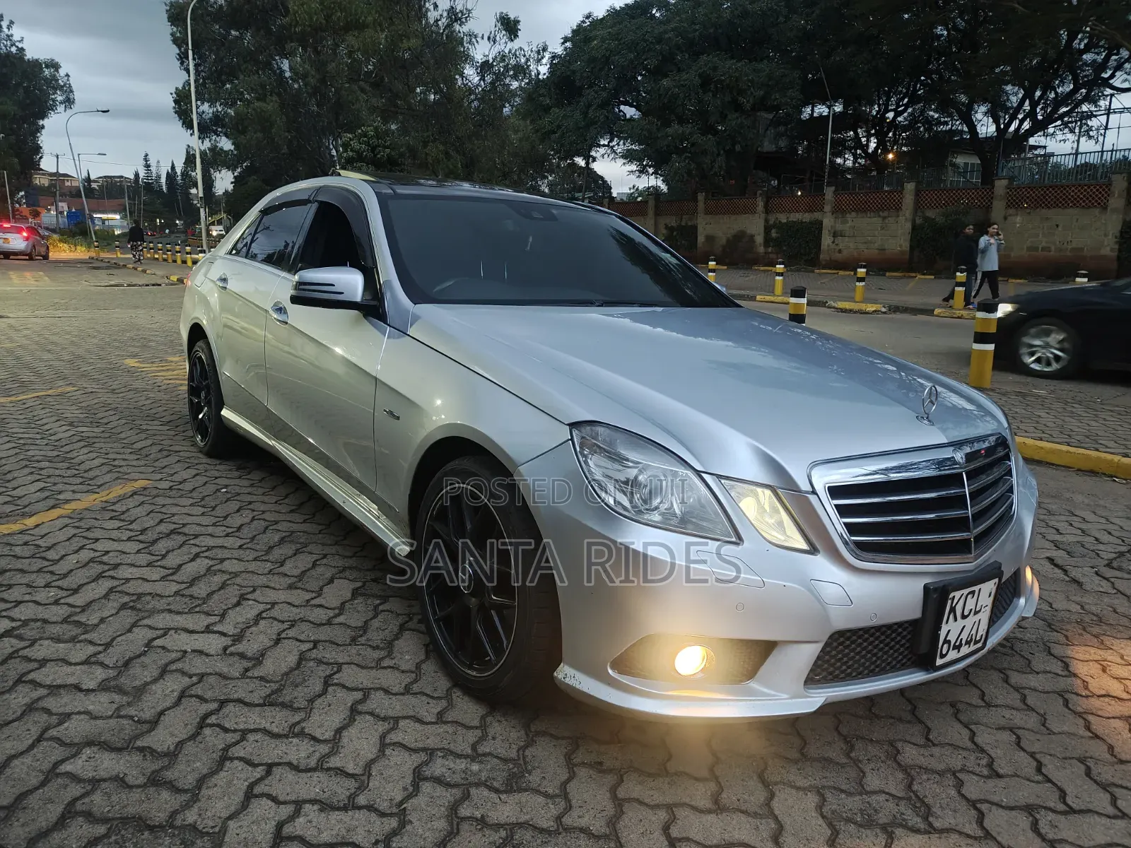 Mercedes-Benz E250 2012 Silver