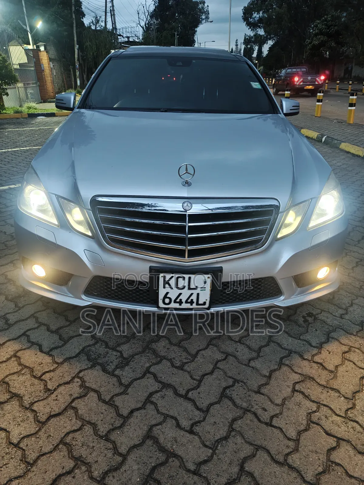 Mercedes-Benz E250 2012 Silver