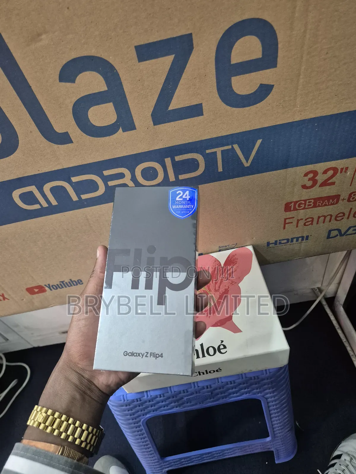 New Samsung Galaxy Z Flip4 256 GB Purple