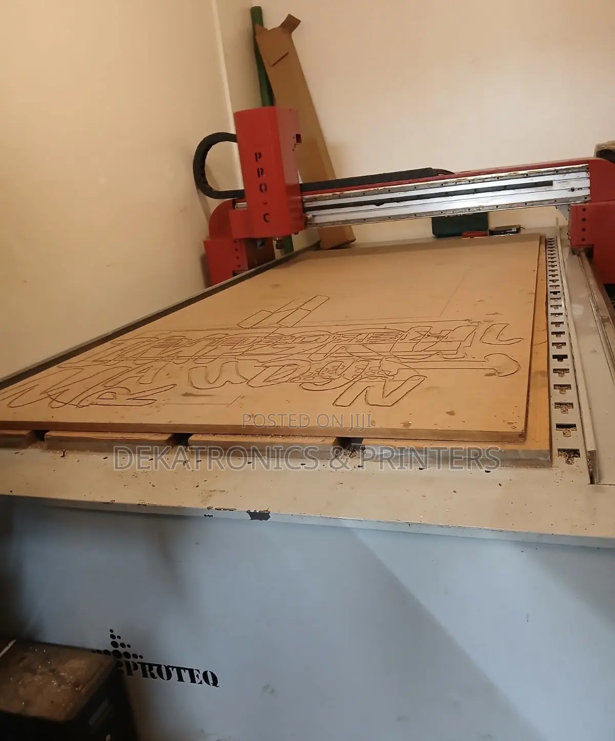 Slightly Used 1325 (4ft by 8) Wood Curving/Signage CNC Router Machine