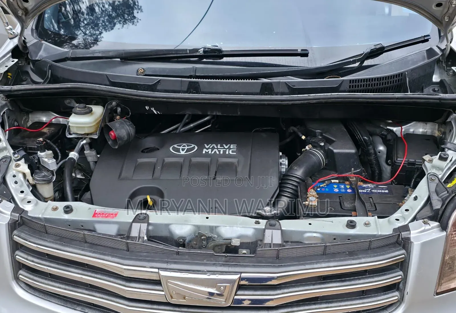 Toyota Noah 2012 Silver