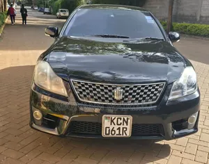 Toyota Crown 2010 Black
