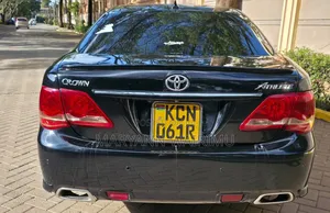 Toyota Crown 2010 Black
