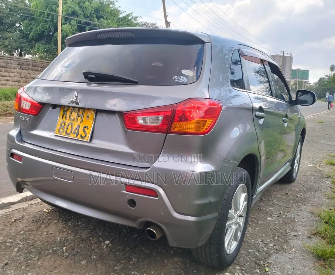 Mitsubishi RVR 2010 Silver