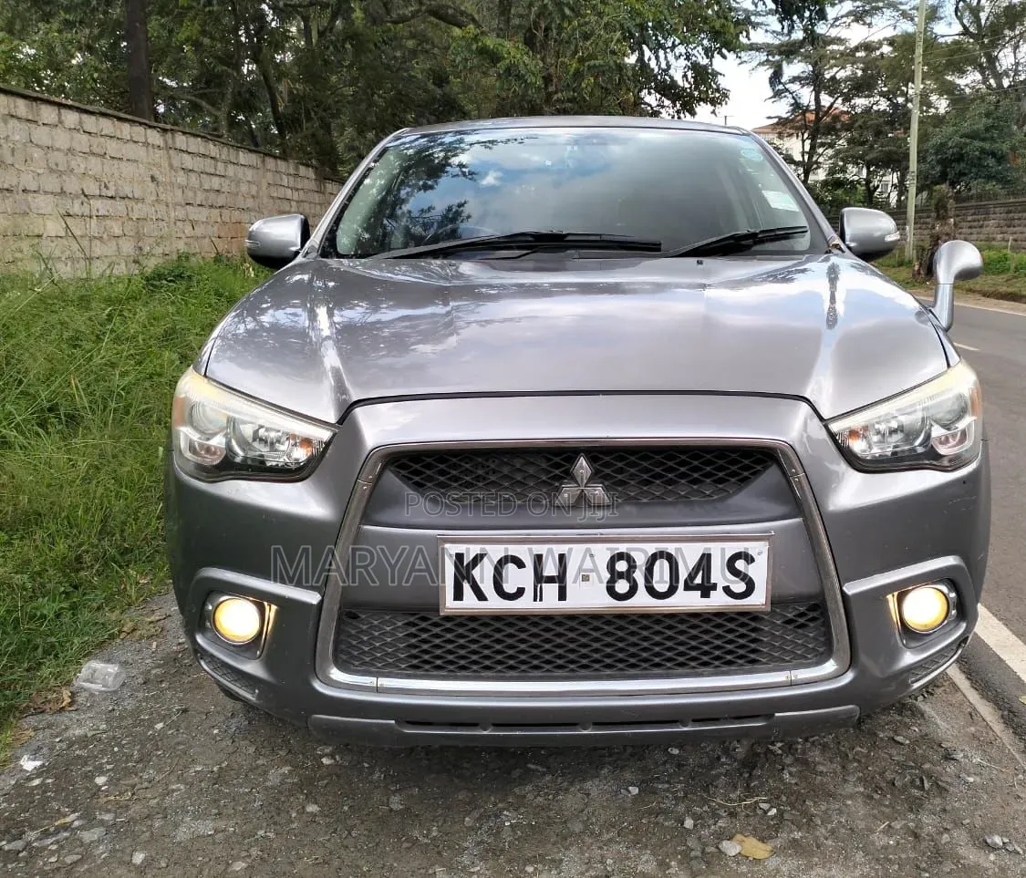 Mitsubishi RVR 2010 Silver