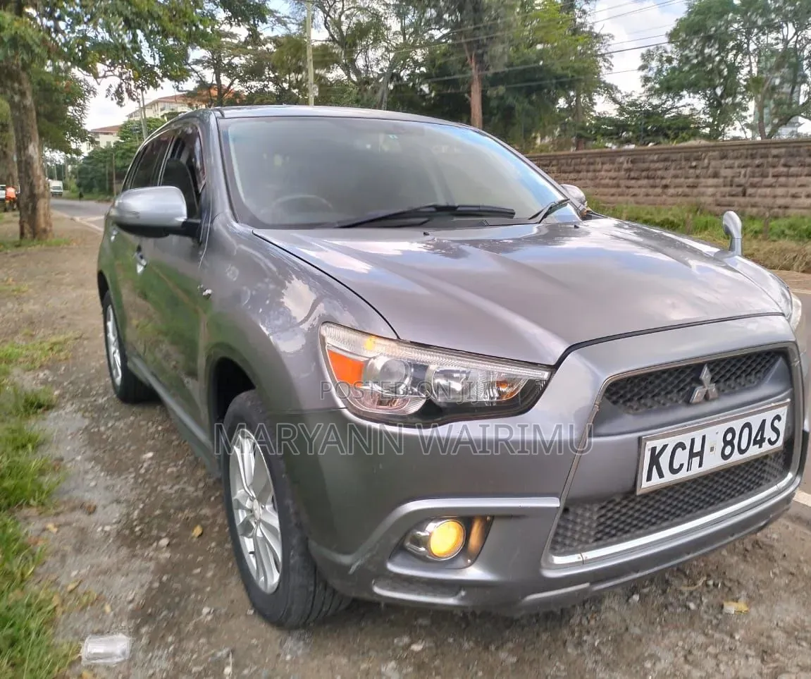 Mitsubishi RVR 2010 Silver