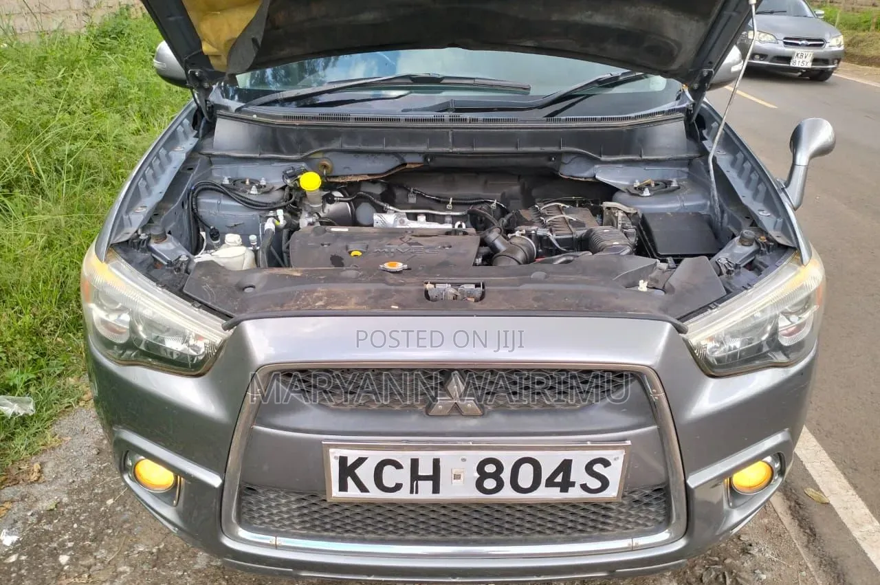Mitsubishi RVR 2010 Silver
