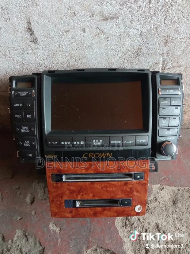 Toyota Crown Radio