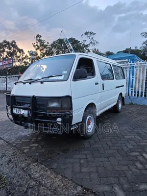 Toyota HiAce 2008 White