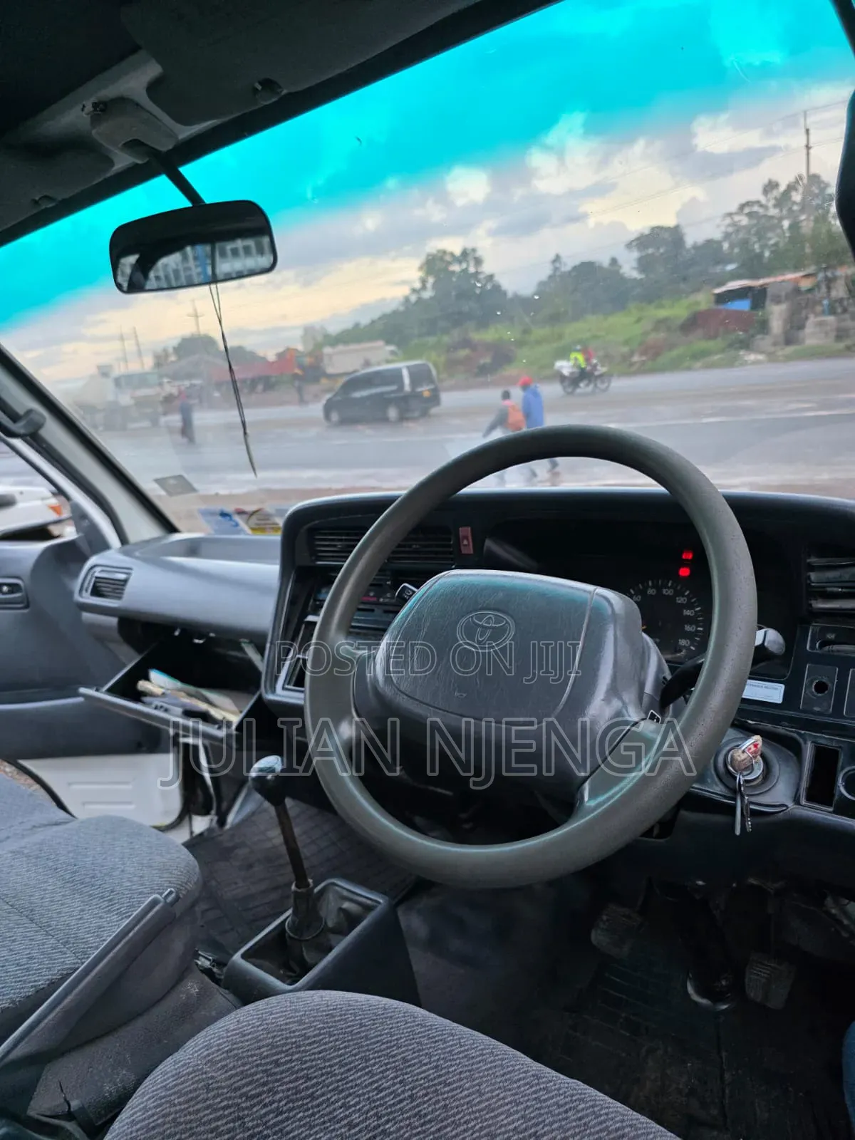 Toyota HiAce 2008 White