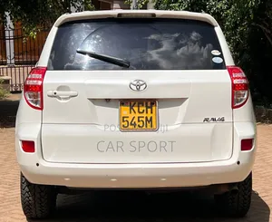 Toyota RAV4 2009 White