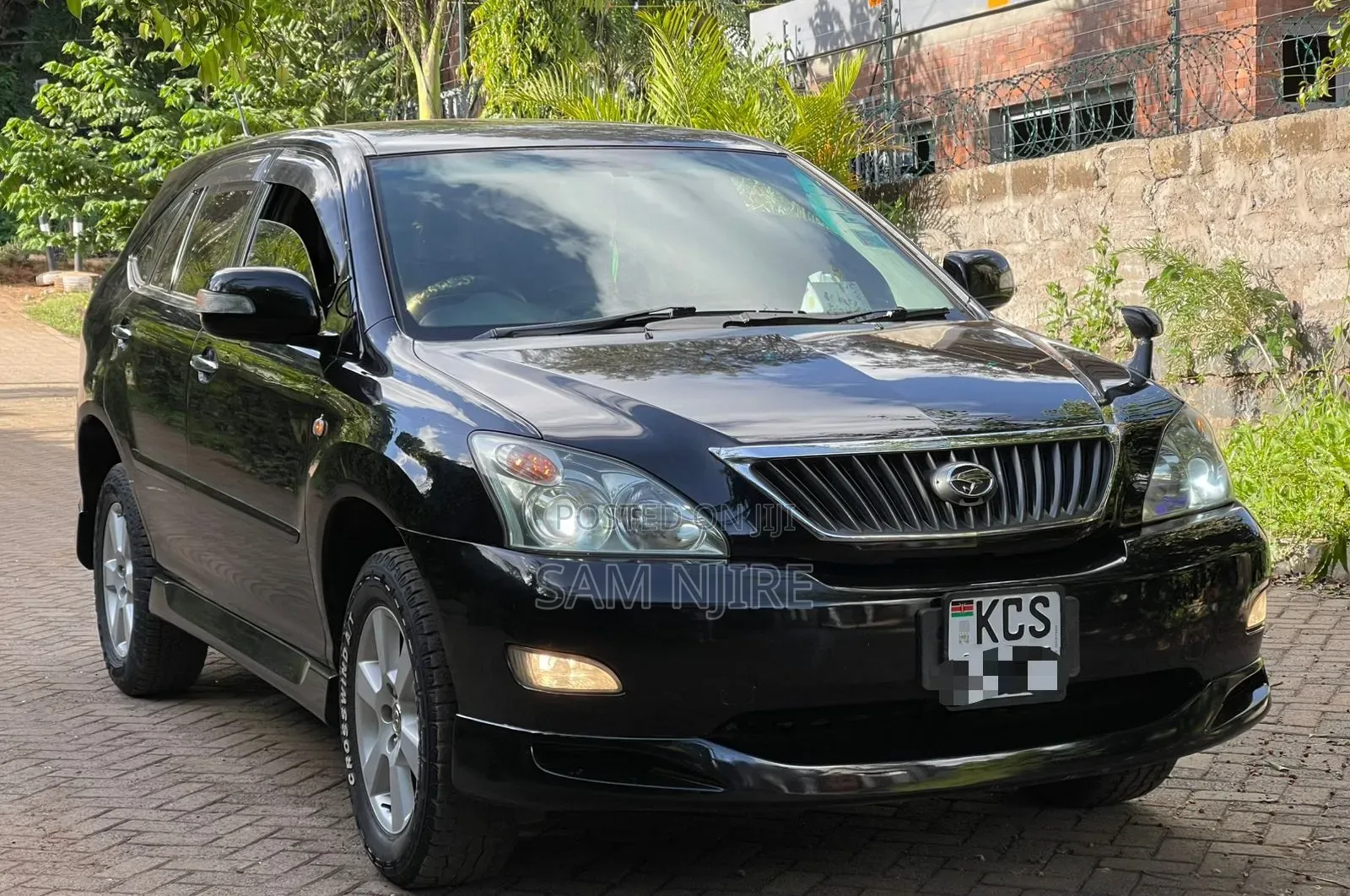 Toyota Harrier 2.4 2011 Black