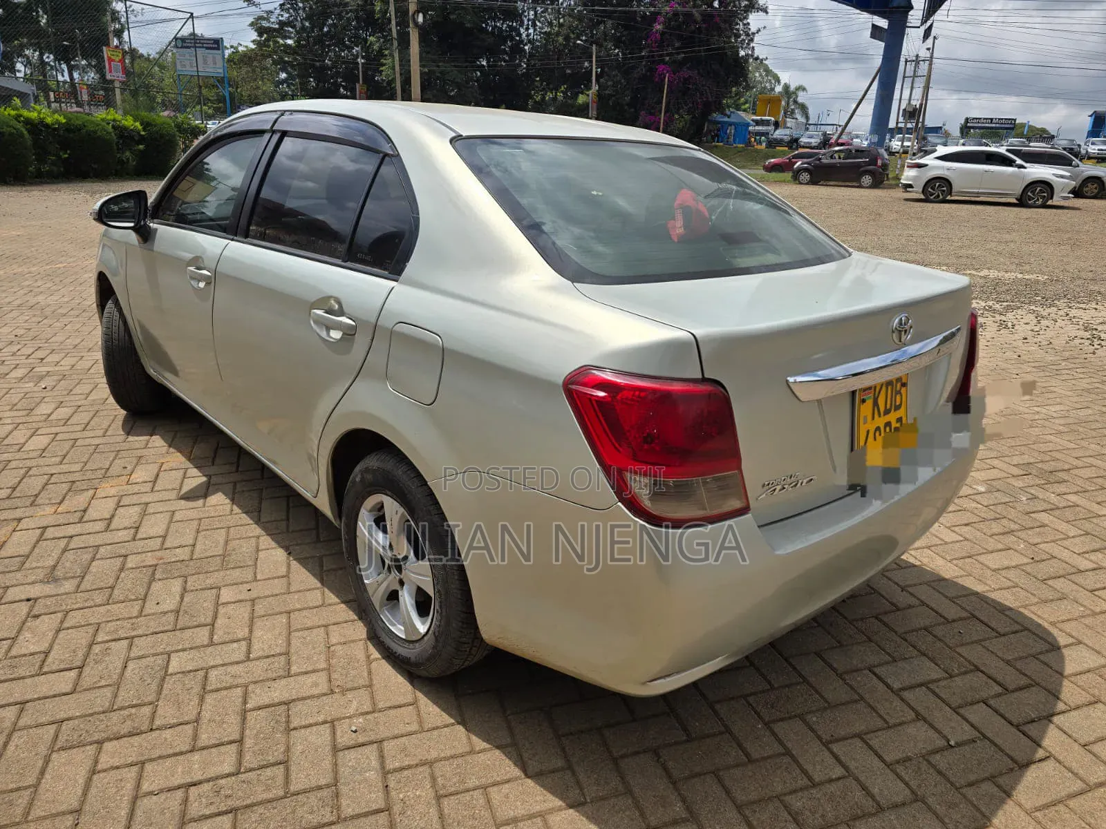 Toyota Axio 2014 Gold