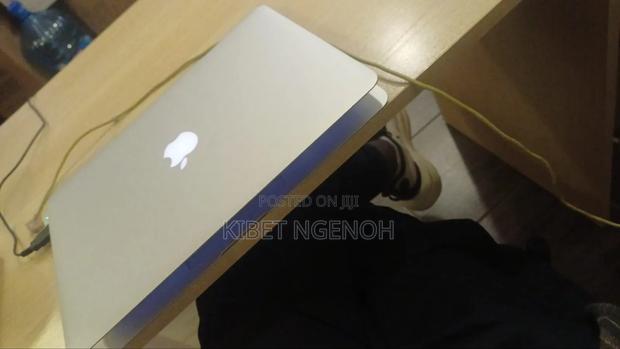 Laptop Apple MacBook 2013 8GB Apple M5 Pro SSD 256GB