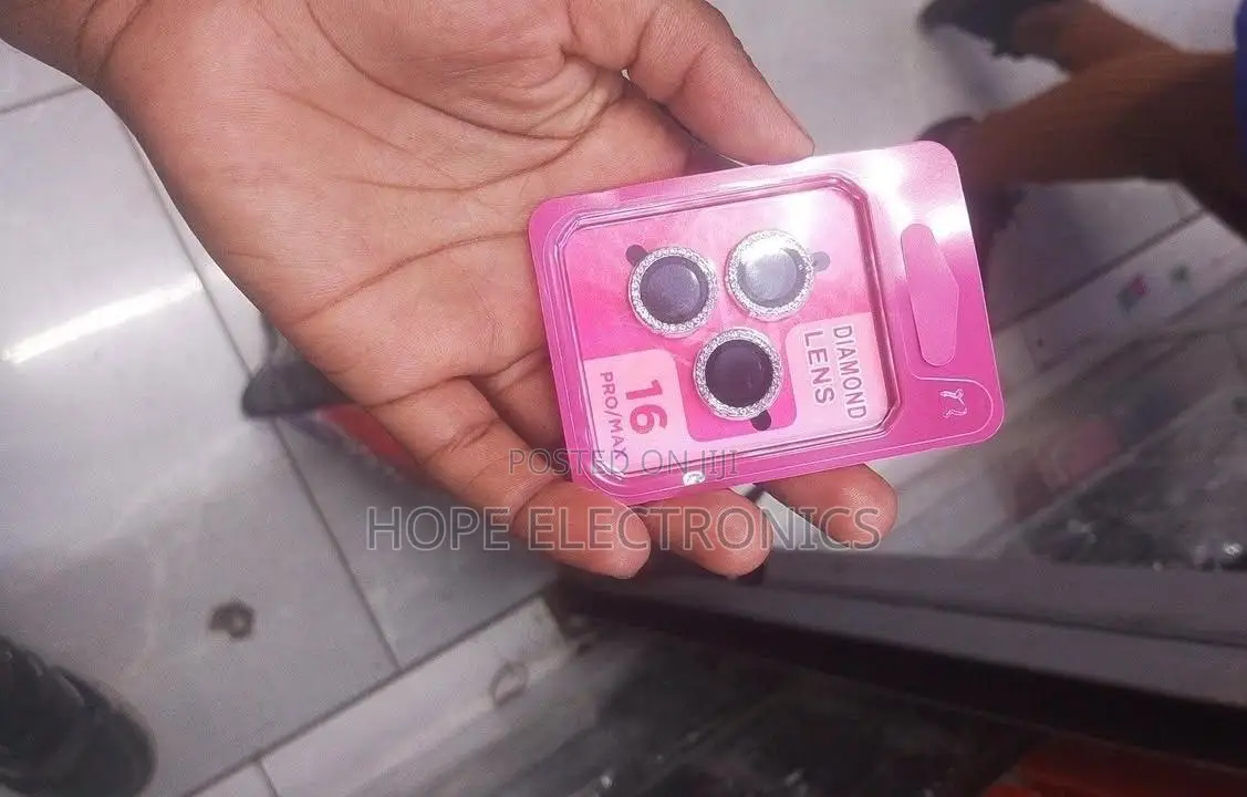 iPhone 16 Pro Max Diamond Lens