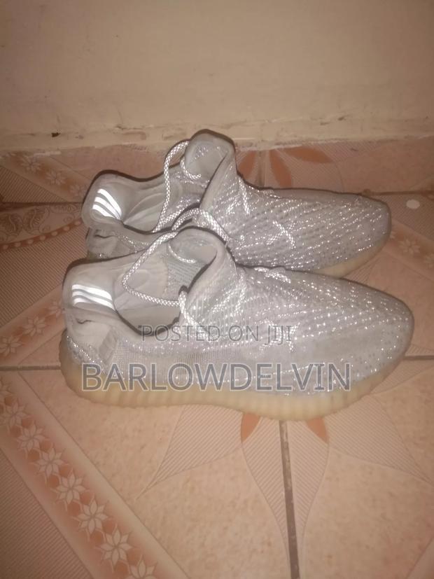 Sports Shoes - thumbnail 2
