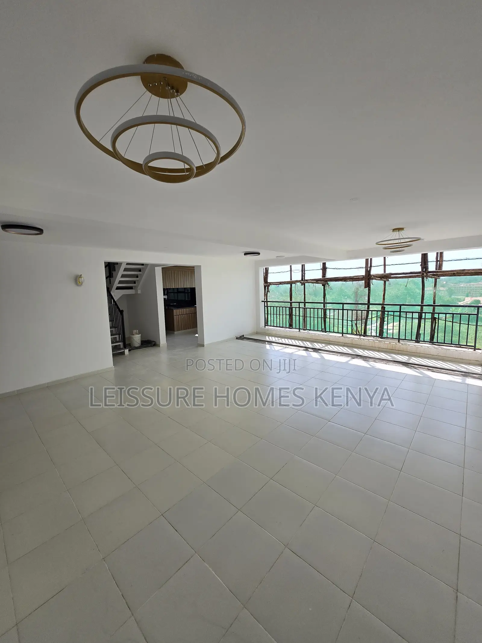 4bdrm Duplex in Thome for sale