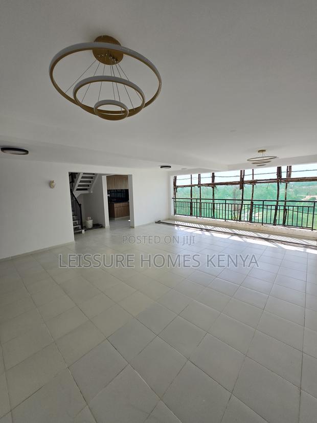 4bdrm Duplex in Thome for sale