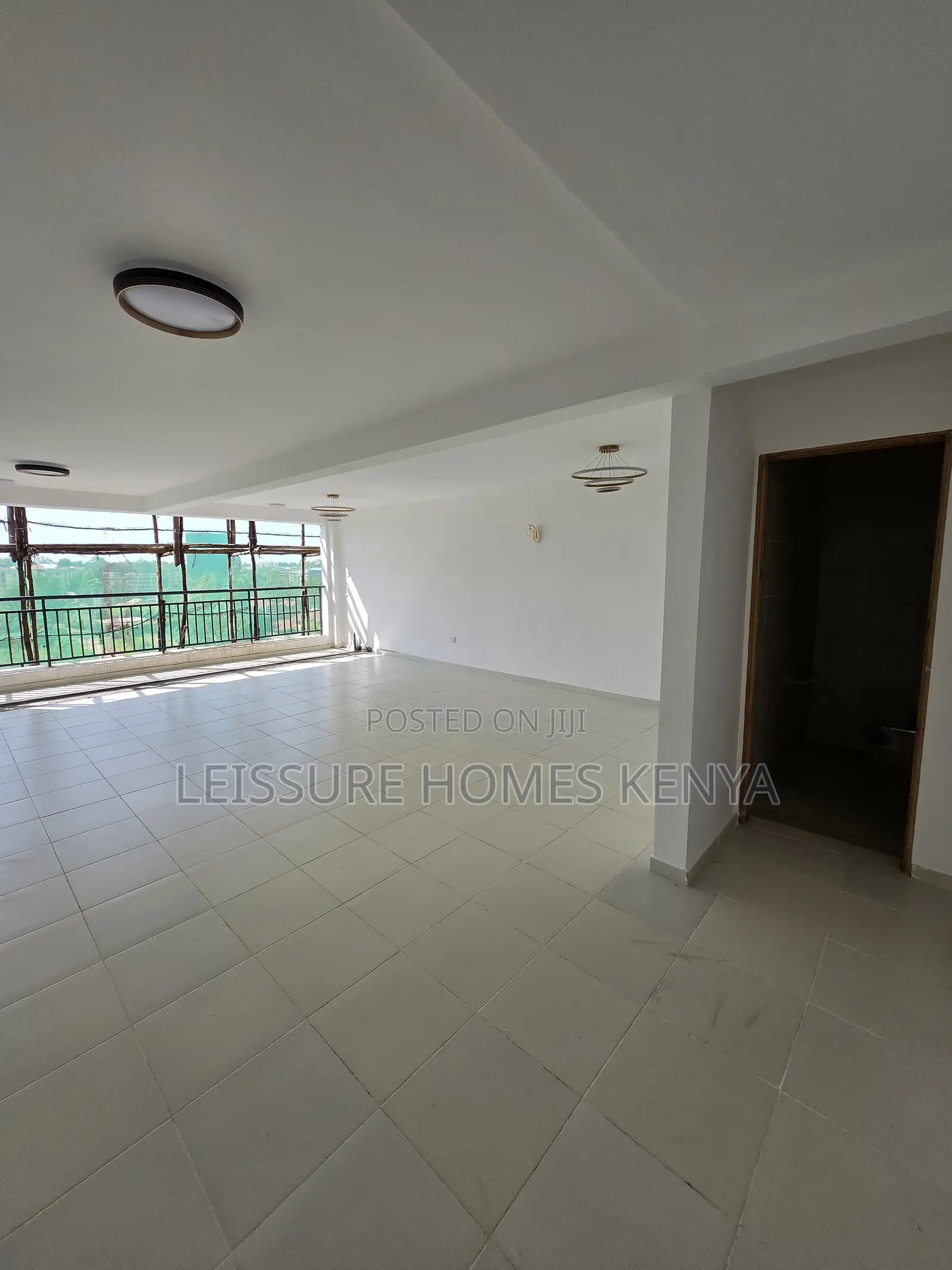 4bdrm Duplex in Thome for sale