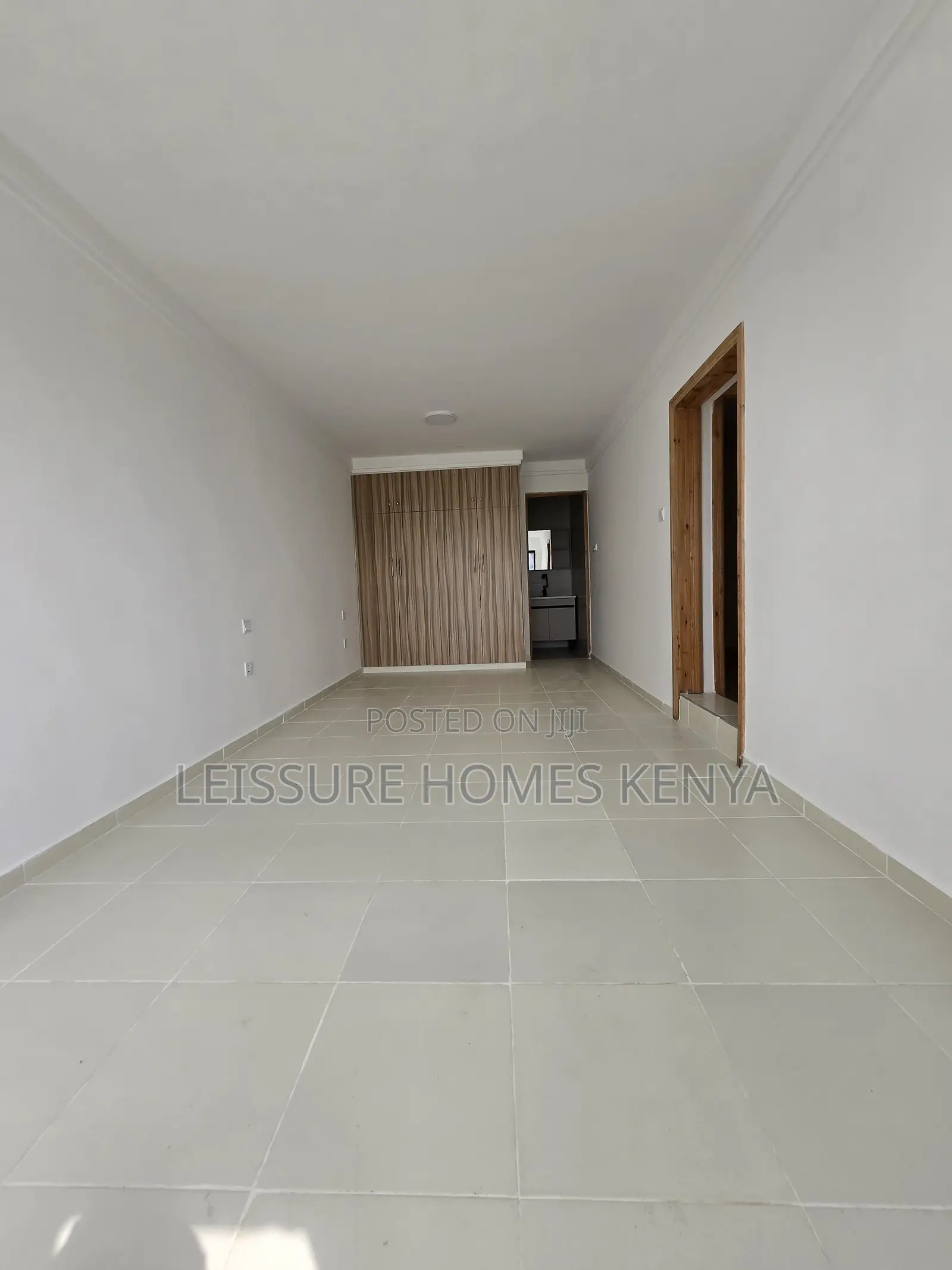 4bdrm Duplex in Thome for sale
