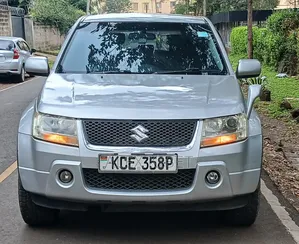 Suzuki Escudo 2010 Silver