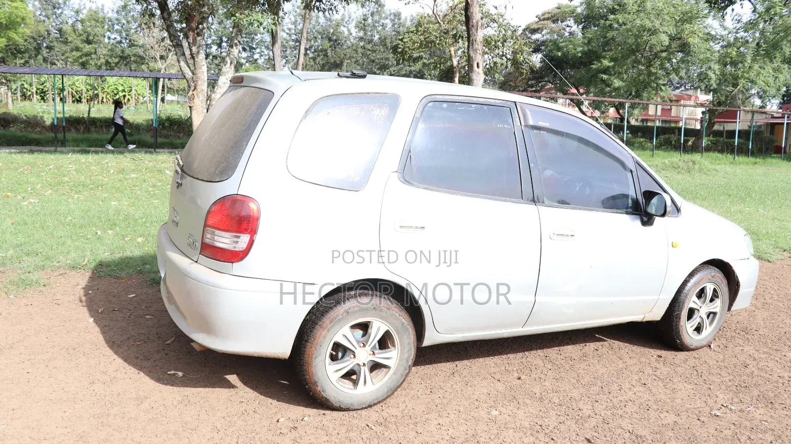 Toyota Corolla Spacio 1.6 L (6 Seater) 1998 Gray