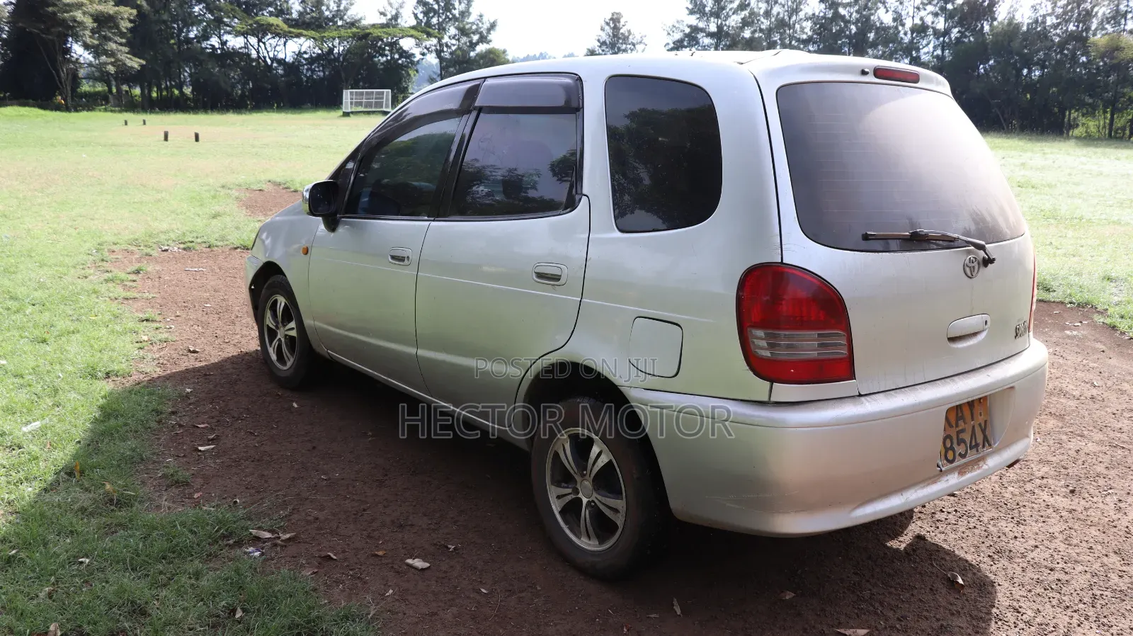 Toyota Corolla Spacio 1.6 L (6 Seater) 1998 Gray